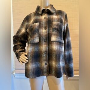 Melloday shirt jacket. Size L